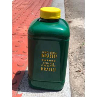 Garrafa com Pega: Seu Galão de Água Resistente de 1 Litro para Treinos na Academia e CrossFit Cod.: 201